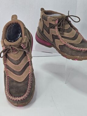 Twisted X Chukka Driving Moc Brown Suede Ankle Boots Pink Accents Women's Size 9